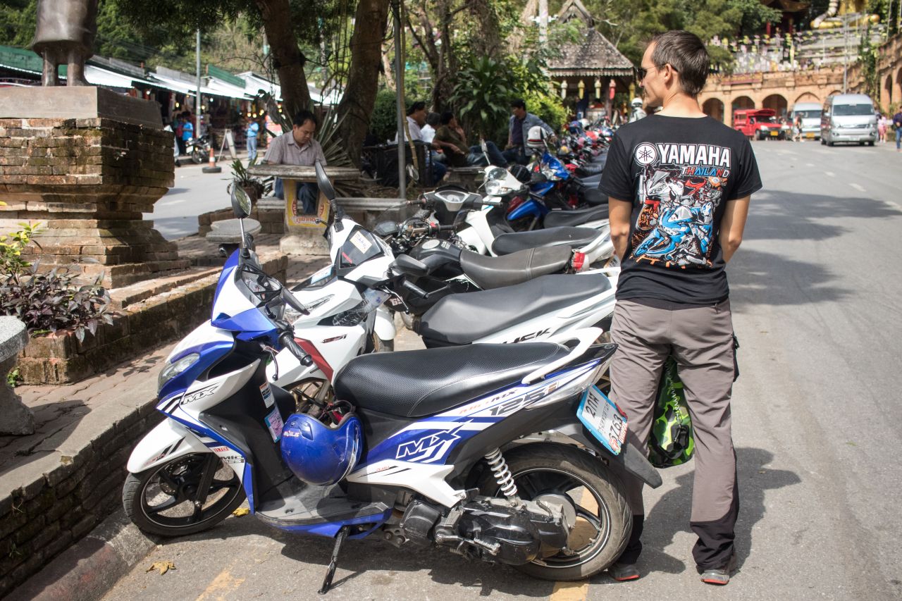 Thajsko, požičanie skútra a motorky