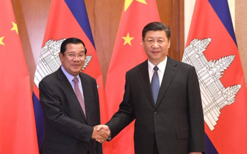 Čínsky a kambodžský premiér