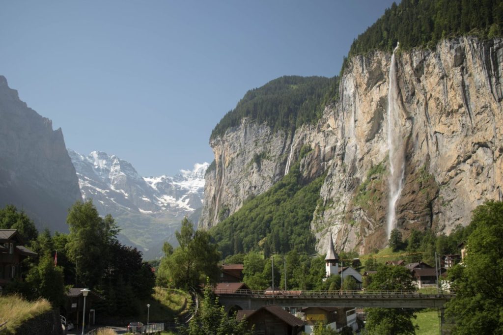 10 dôvodov prečo navštíviť Švajčiarsko - vodopády