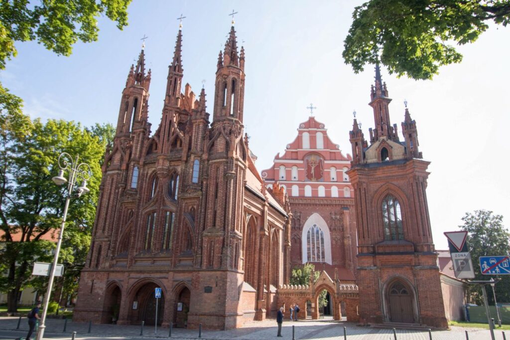 Kostol svätej Anny, Vilnius, Litva