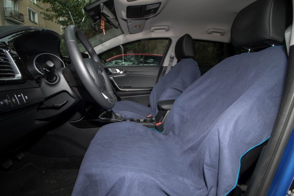 Ochranné autopoťahy, vychytávky a doplnky na spanie v aute