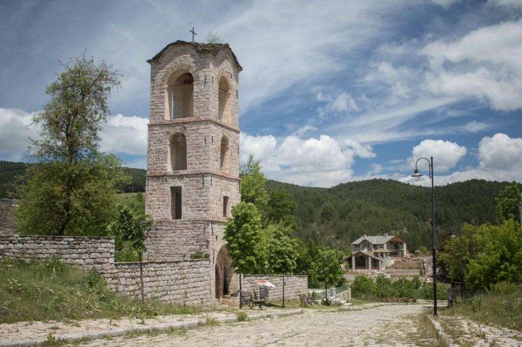 Čo vidieť v Albánsku, TOP 10 miest, Voskopojë